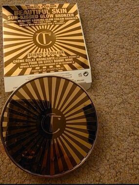 NEW  Charlotte Tilbury Beautiful Skin Sun-Kissed Glow Bronzer - fair/pale